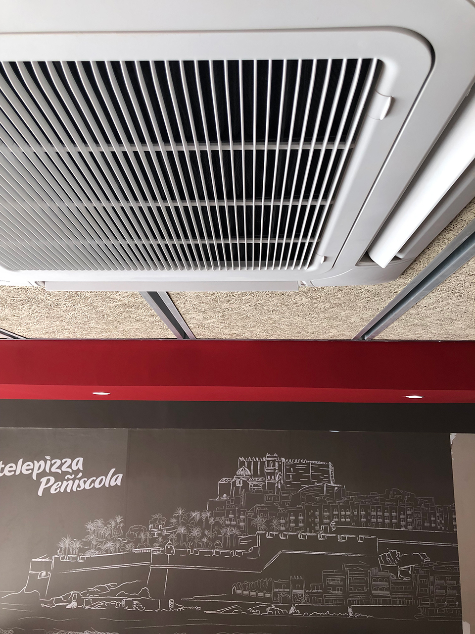 Bon Clima Instalación comercial Telepizza Peñíscola